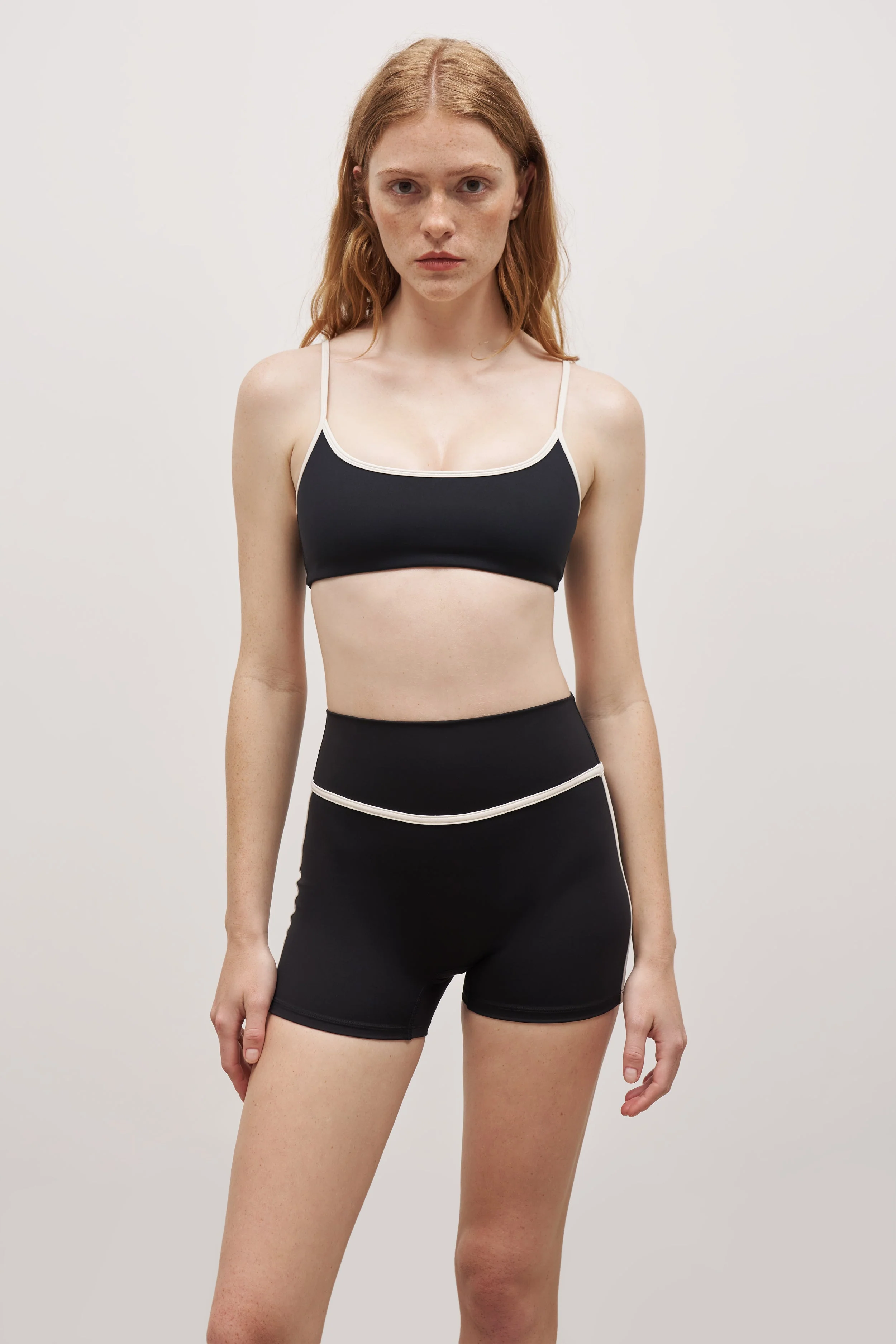 Base Contrast Trim Shorts - Black/Tofu - Image 3