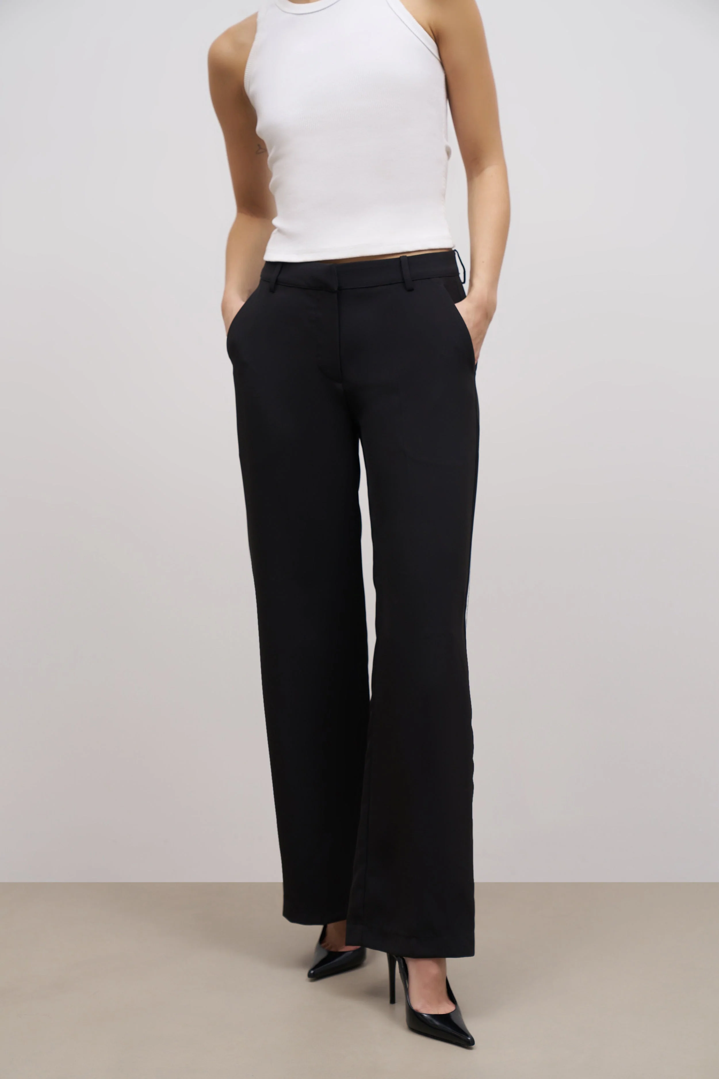 Draped Mid Rise Trousers - Black - Image 5