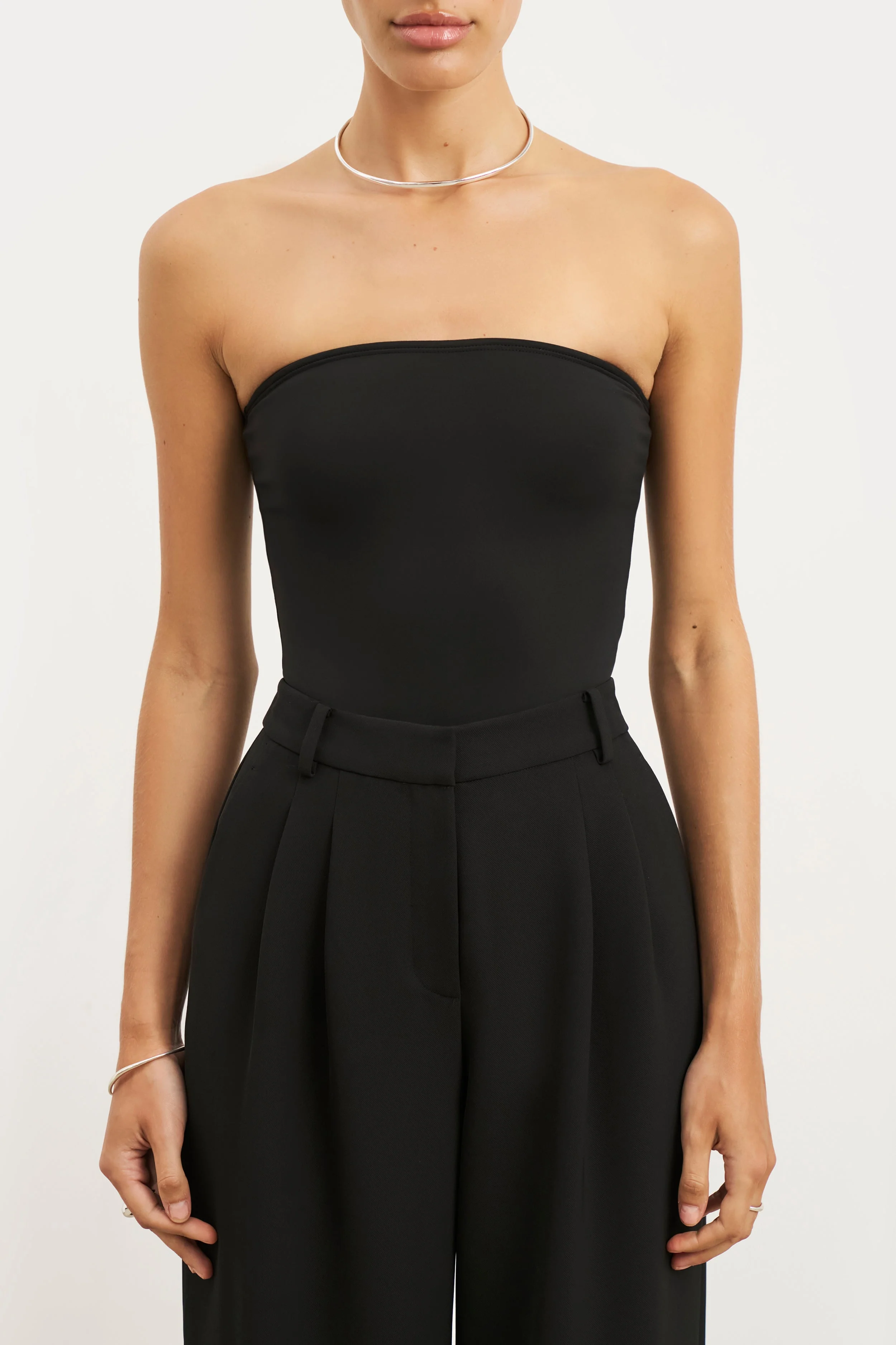 Effortless Pleated Wide Leg Trousers - Black - Image 4