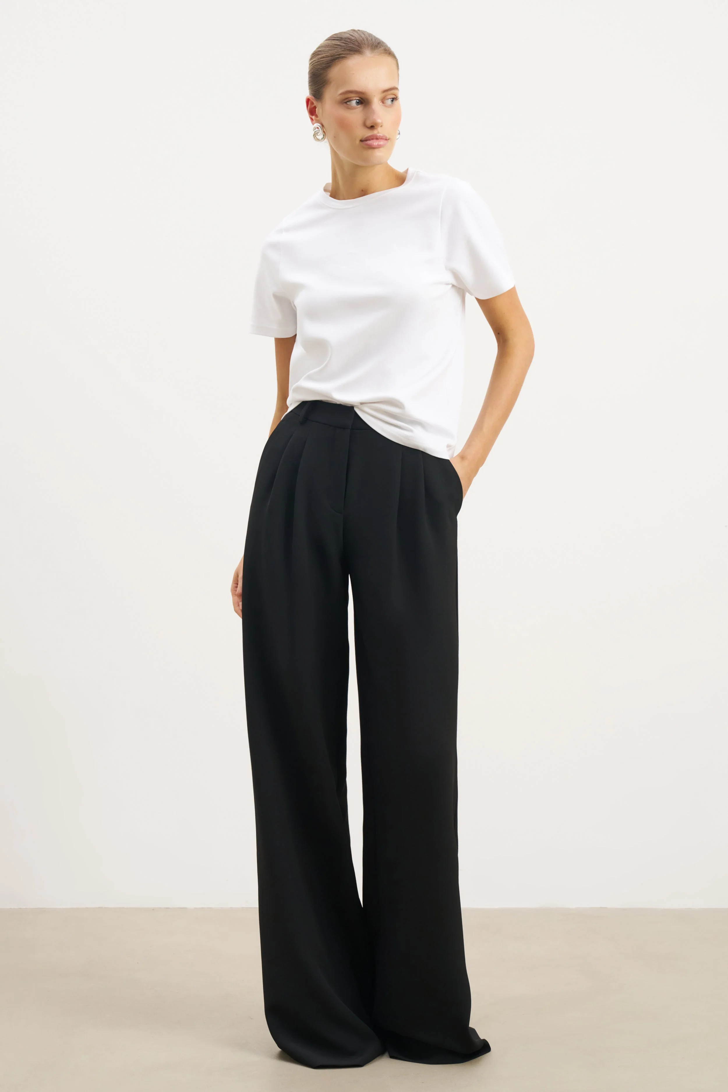 Effortless Pleated Wide Leg Trousers - Black - Image 6