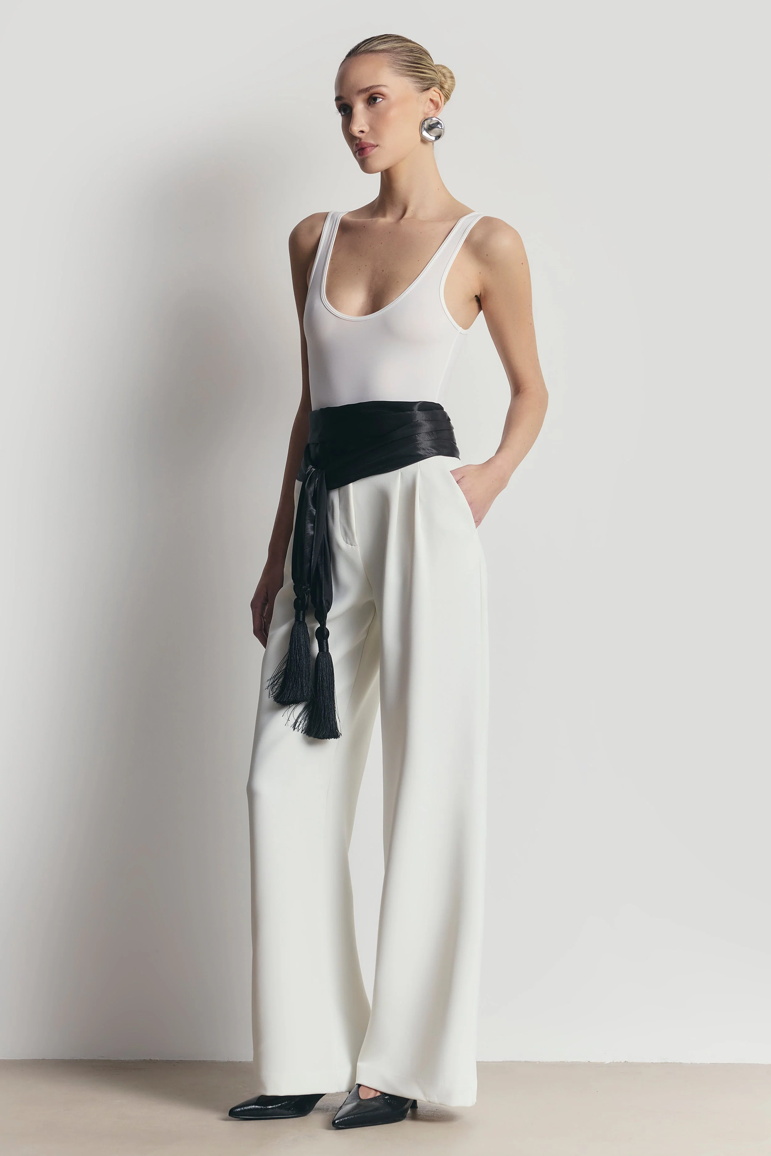 High Gloss Satin Tassel Shawl - Black - Image 4